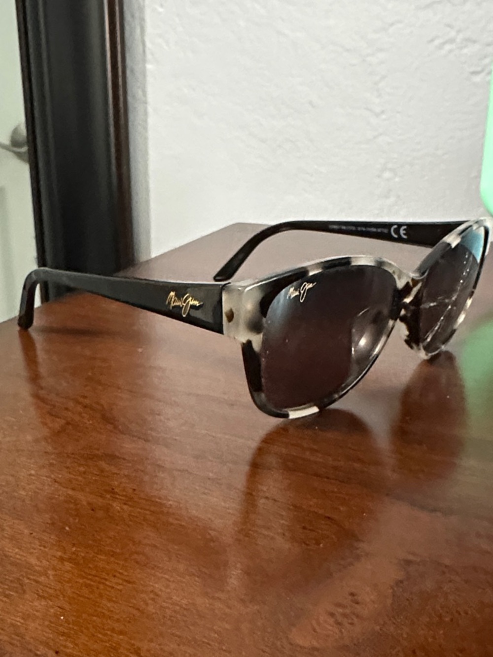 Maui Jim Women's Cat-Eye Sunglasses in White Tokyo Tortoise and Black